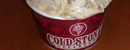 Cold Stone Creamery is one of Locais curtidos por Harry.