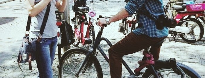King bike is one of Posti che sono piaciuti a Taras.