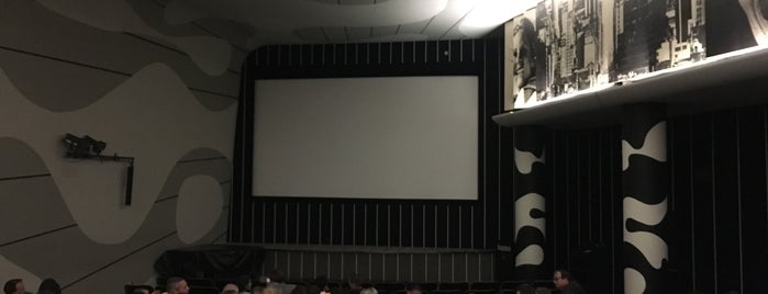 Filmpodium is one of Lugares favoritos de genilson.