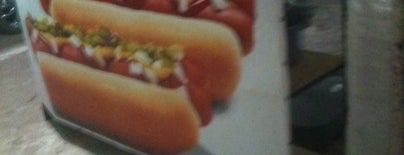 Hot-Dog do Argentino is one of Zane & Francisco House.