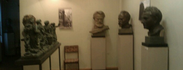 Ara Sargsyan and Hakob Kojoyan house-museum is one of Arm Museums & Art Galleries.
