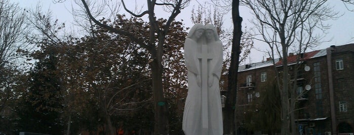 "Joint Cross" Statue is one of Yerevan Monuments, Sculptures.