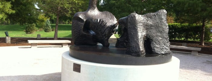Moore Reclining Figure Sculpture is one of St. Louis Outdoor Places & Spaces.