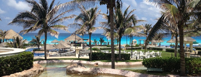 JW Marriott Cancun Resort & Spa is one of Cancun.