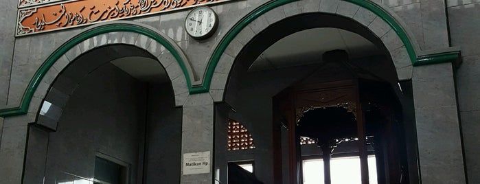 Masjid Annuur Radio Dalam is one of 21.10 Masjid.