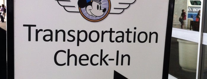 Disney's Magical Express Welcome Center is one of สถานที่ที่ Dvora ถูกใจ.