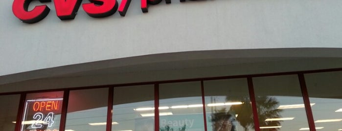 CVS pharmacy is one of Locais curtidos por Kimmie.