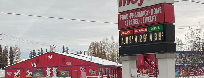 Fred Meyer Fuel Center is one of Nathan : понравившиеся места.