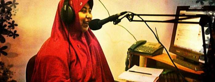 studio NURIS 107,8fm is one of siaran @nurisfm.