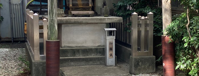 嶺御嶽神社 is one of 東京都大田区の神社.
