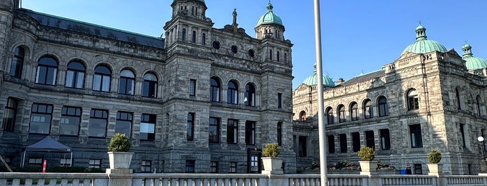 British Columbia Parliament Buildings is one of Brydenさんのお気に入りスポット.