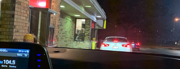 McDonald's is one of Dan : понравившиеся места.