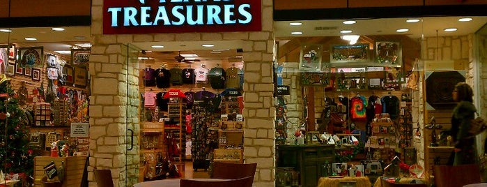 Texas Treasures is one of Locais curtidos por Oscar.