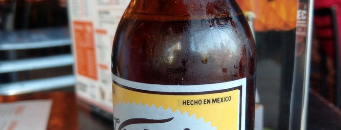 Cervecería Chapultepec is one of สถานที่ที่ Carlos ถูกใจ.