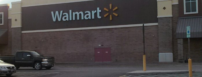Walmart Supercenter is one of สถานที่ที่ Lanre ถูกใจ.
