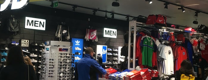 JD Sports is one of Orte, die Catalin Ionut gefallen.