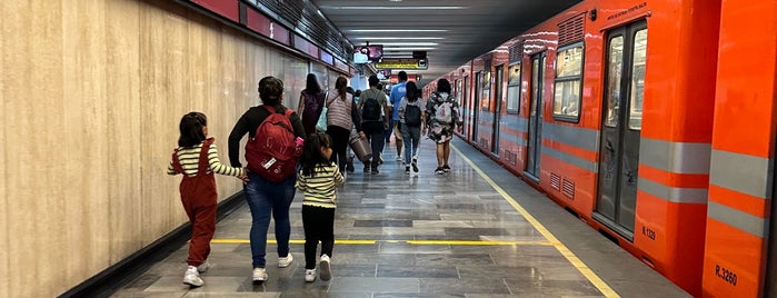 Metro Deportivo 18 de Marzo is one of Lugares aca y aca.
