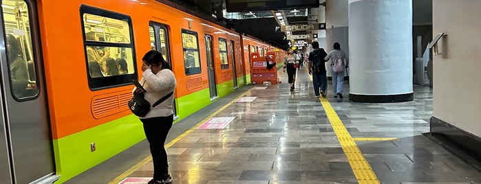 Metro Insurgentes Sur (Línea 12) is one of Locais curtidos por Gerard.