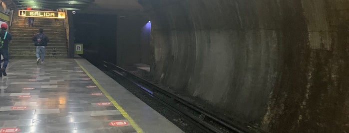 Metro Viveros-Derechos Humanos (Línea 3) is one of Metro de la Ciudad de México.