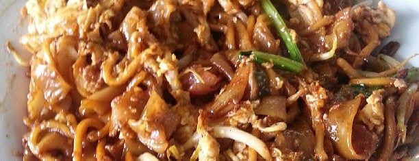 Guan Kee Fried Kway Teow is one of Singapore Food Trip.