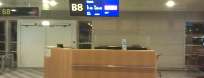 Gate B8 is one of Kristian’s Liked Places.