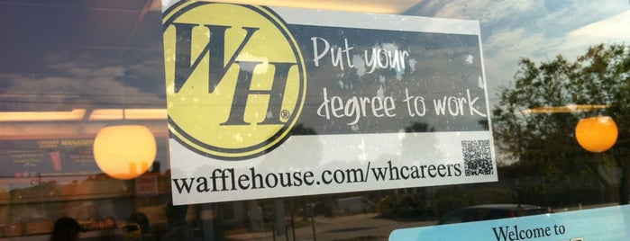 Waffle House is one of Tempat yang Disukai Veronica.