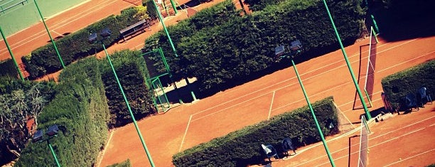 Club Tenis Barcino is one of JRAさんのお気に入りスポット.