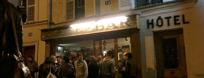Café Bar de Clermont is one of Les ptits bars parisiens.