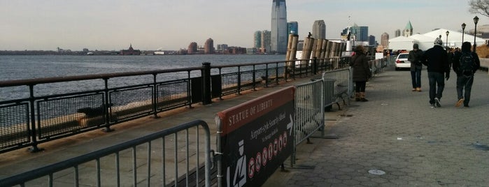 Battery Park is one of Scenes from the City.