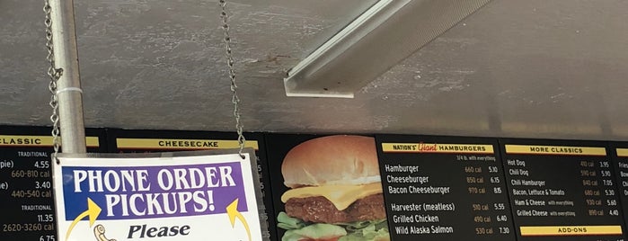 Nation's Giant Hamburgers is one of G.D. 님이 좋아한 장소.