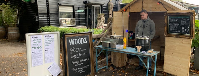 Brasserie Woodz is one of Nieko’s Liked Places.