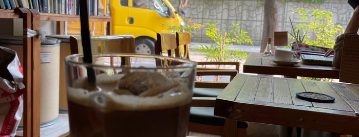 커피발전소 is one of 마포구 Part ll.