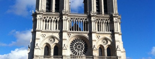 Kathedrale Notre-Dame de Paris is one of Must-See Attractions in Paris.