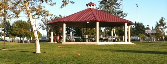 Rancho Bella Vista Park is one of Lugares favoritos de Mark.
