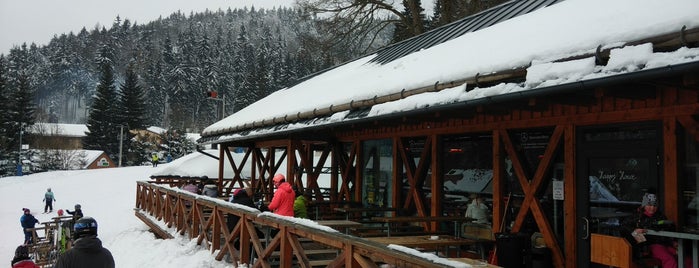 Après-Ski Bar "U Dostyho" is one of Skiareál Plešivec.