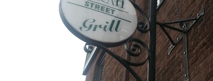 Sarah Street Grill is one of Fav Places.