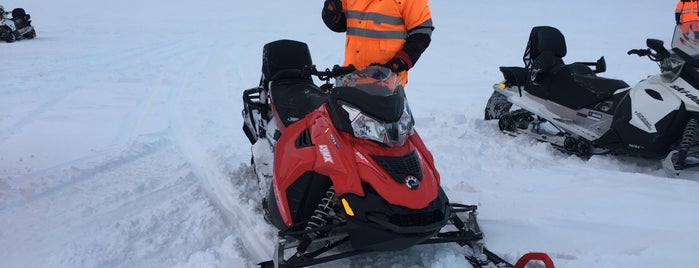 Snowmobile . is is one of IJSLAND.