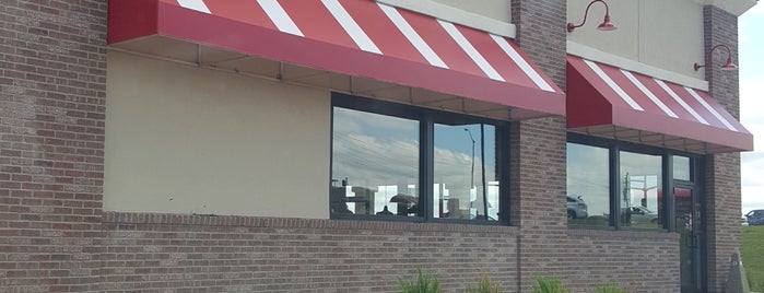 Freddy's Frozen Custard & Steakburgers is one of Michael’s Liked Places.