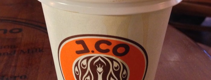 J.CO Donuts & Coffee is one of Posti che sono piaciuti a Darsehsri.