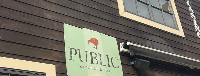 Public Kitchen and Bar is one of Locais curtidos por Scott.