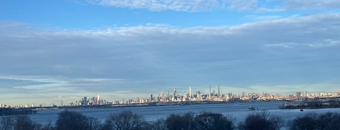 Bronx-Whitestone Bridge is one of New York City area highways and crossings.