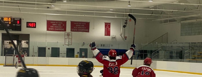 Veterans Memorial Skating Rink is one of Things to do in West Hartford.