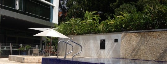 Hotel NH Collection Medellin Royal is one of Tempat yang Disukai Fernando.