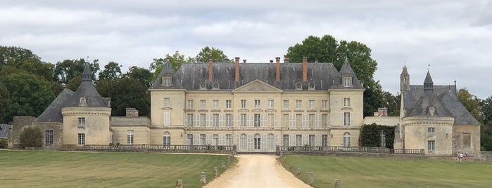 Château de Montgeoffroy is one of 15-23.
