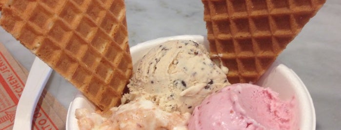 Jeni's Splendid Ice Creams is one of Charleston & Savannah.