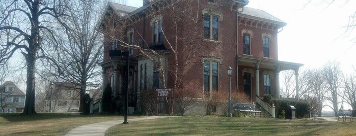 Andrew Bayne Memorial Library is one of Paranormal Places.