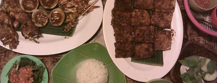 Ikan Bakar Goreng Khas Jimbaran is one of BALI - Seafood.