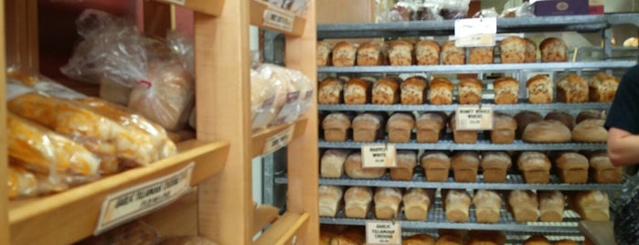 Great Harvest Bread Co. is one of Tempat yang Disimpan 😳Terrill.