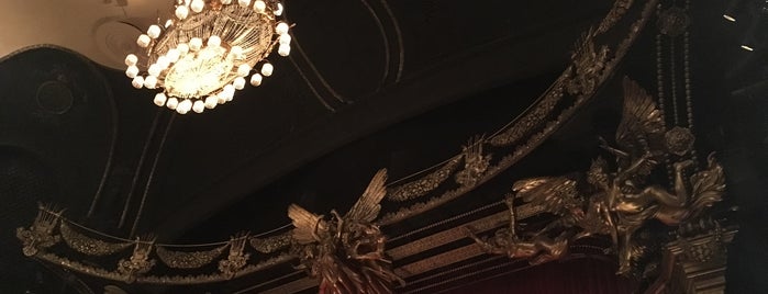 Majestic Theatre is one of Sofieさんのお気に入りスポット.