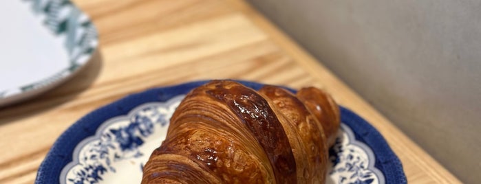 Tiong Bahru Bakery is one of Micheenli Guide: Croissant trail in Singapore.